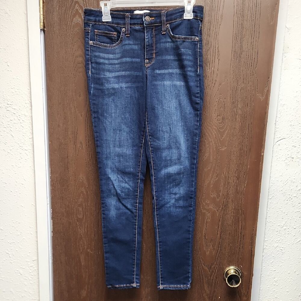 🚨2/$25 or 5/$50🚨Crown & Ivy Dark Blue Skinny Jeans